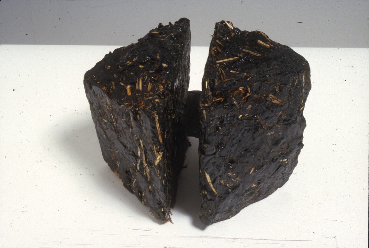 Robert Gero, <i>Untitled</i>, 1989. Straw, lead, tar.